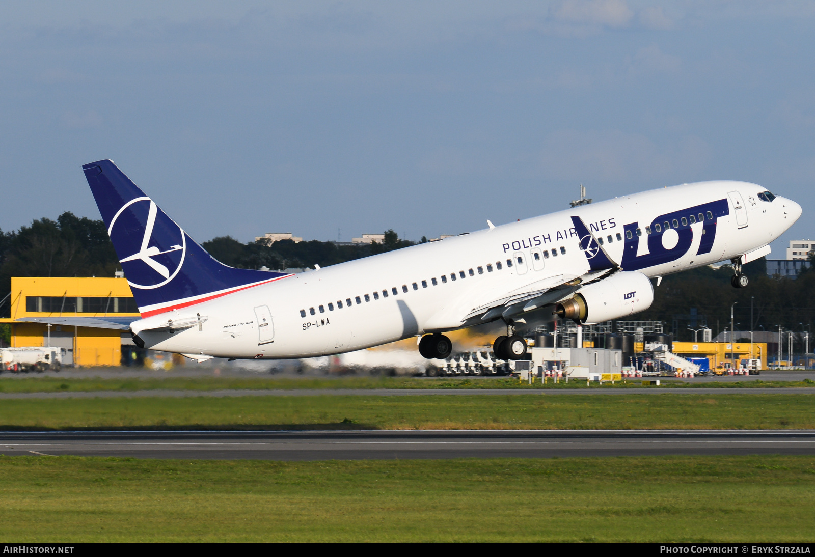Aircraft Photo of SP-LWA | Boeing 737-89P | LOT Polish Airlines - Polskie Linie Lotnicze | AirHistory.net #789797