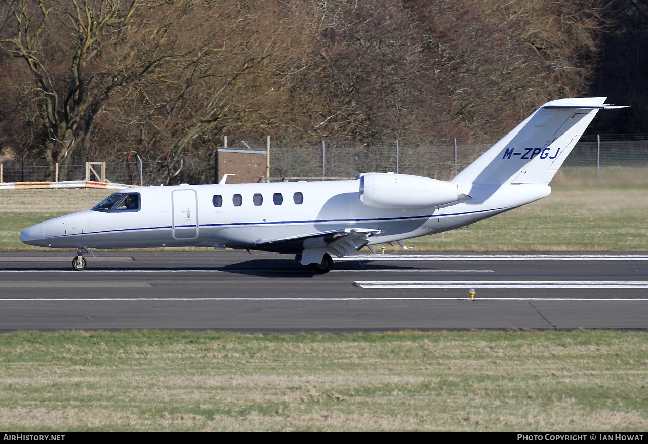 Aircraft Photo of M-ZPGJ | Cessna 525C CitationJet CJ4 | AirHistory.net #789911