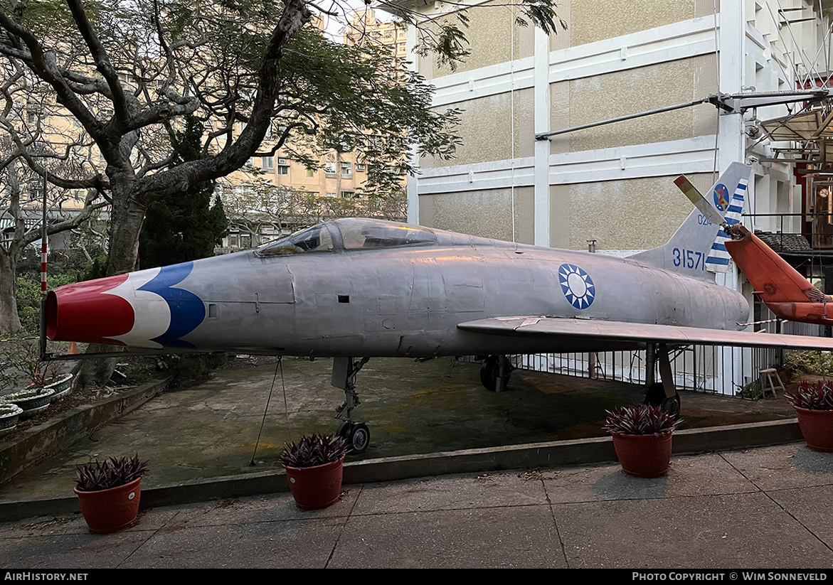 Aircraft Photo of 0214 / 31571 | North American F-100A Super Sabre | Taiwan - Air Force | AirHistory.net #789983