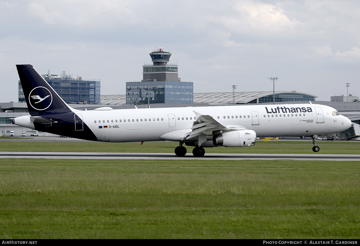 Aircraft Photo of D-AIDL | Airbus A321-231 | Lufthansa | AirHistory.net #790091
