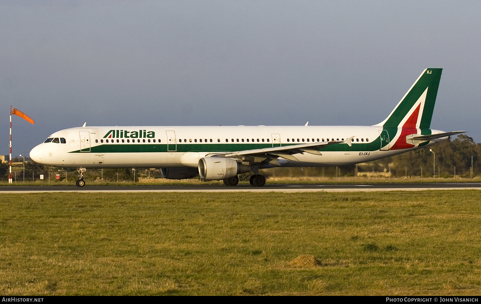 Aircraft Photo of EI-IXJ | Airbus A321-112 | Alitalia | AirHistory.net #790110