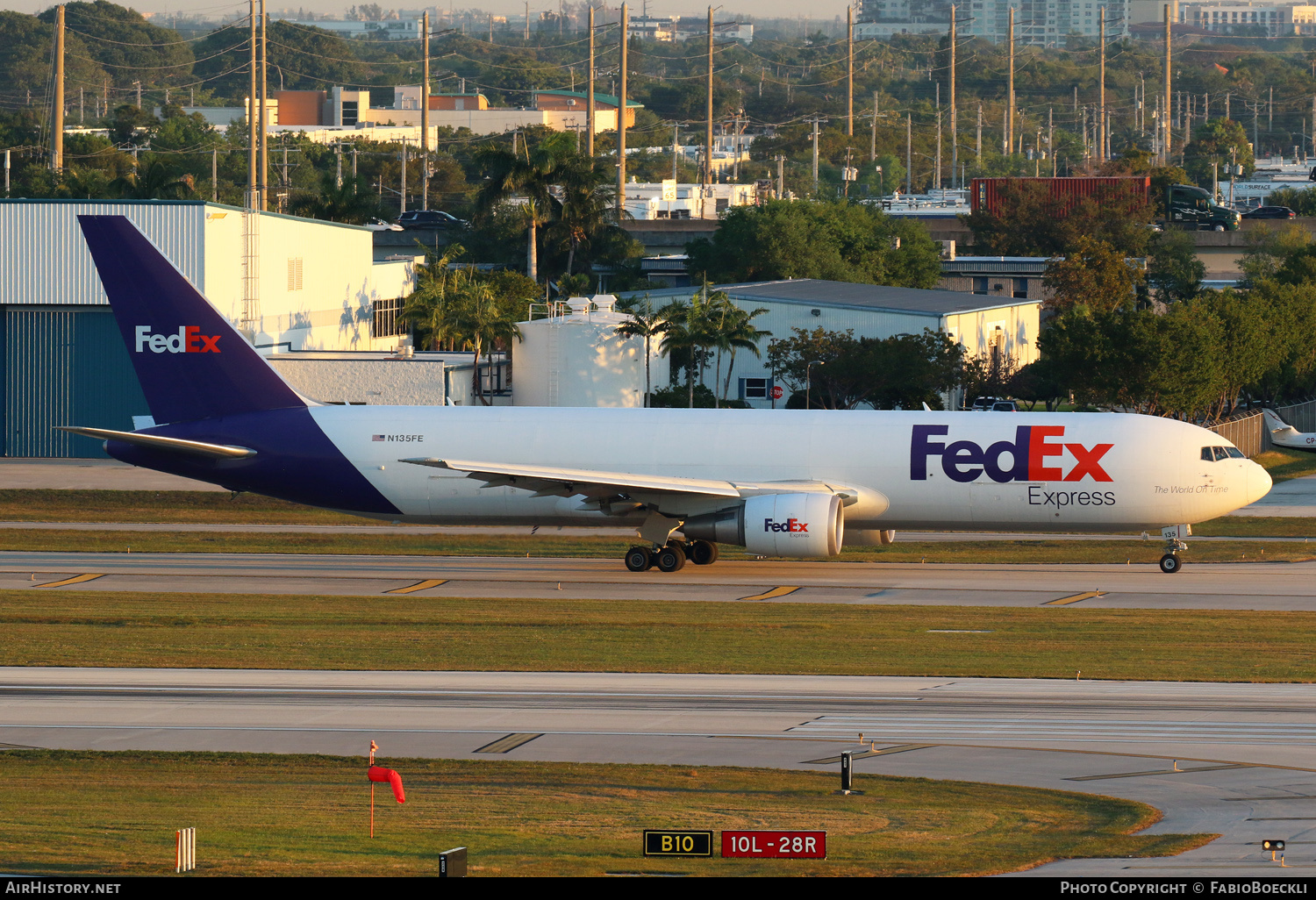 Aircraft Photo of N135FE | Boeing 767-3S2F/ER | FedEx Express - Federal Express | AirHistory.net #790126