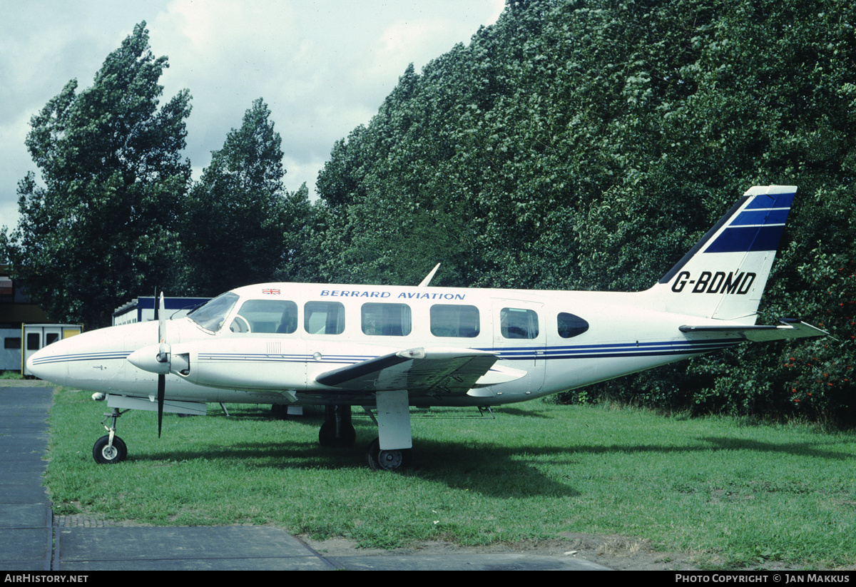 Aircraft Photo of G-BDMD | Piper PA-31-350 Navajo Chieftain | Berrard Aviation | AirHistory.net #790176
