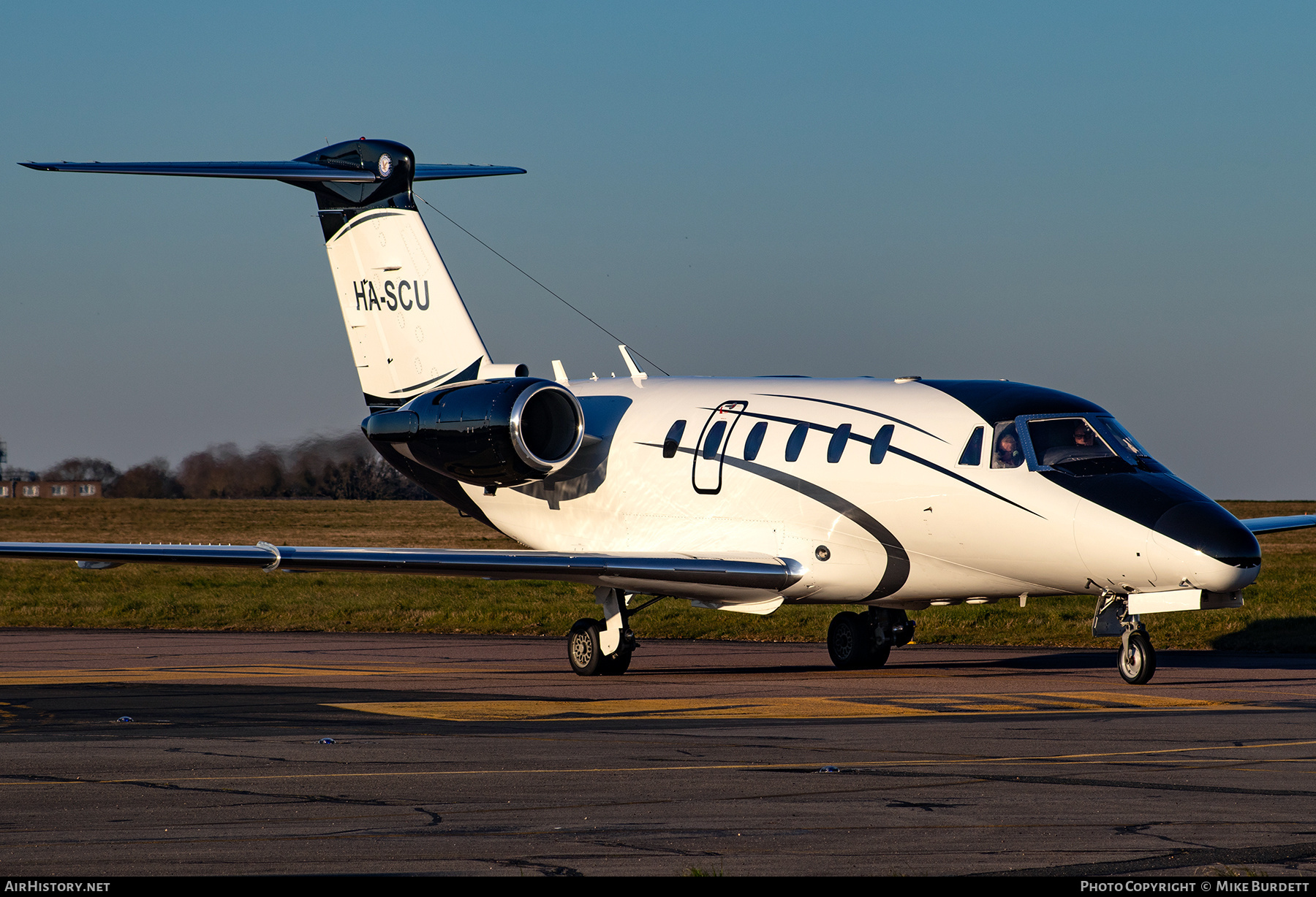 Aircraft Photo of HA-SCU | Cessna 650 Citation VI | AirHistory.net #790333