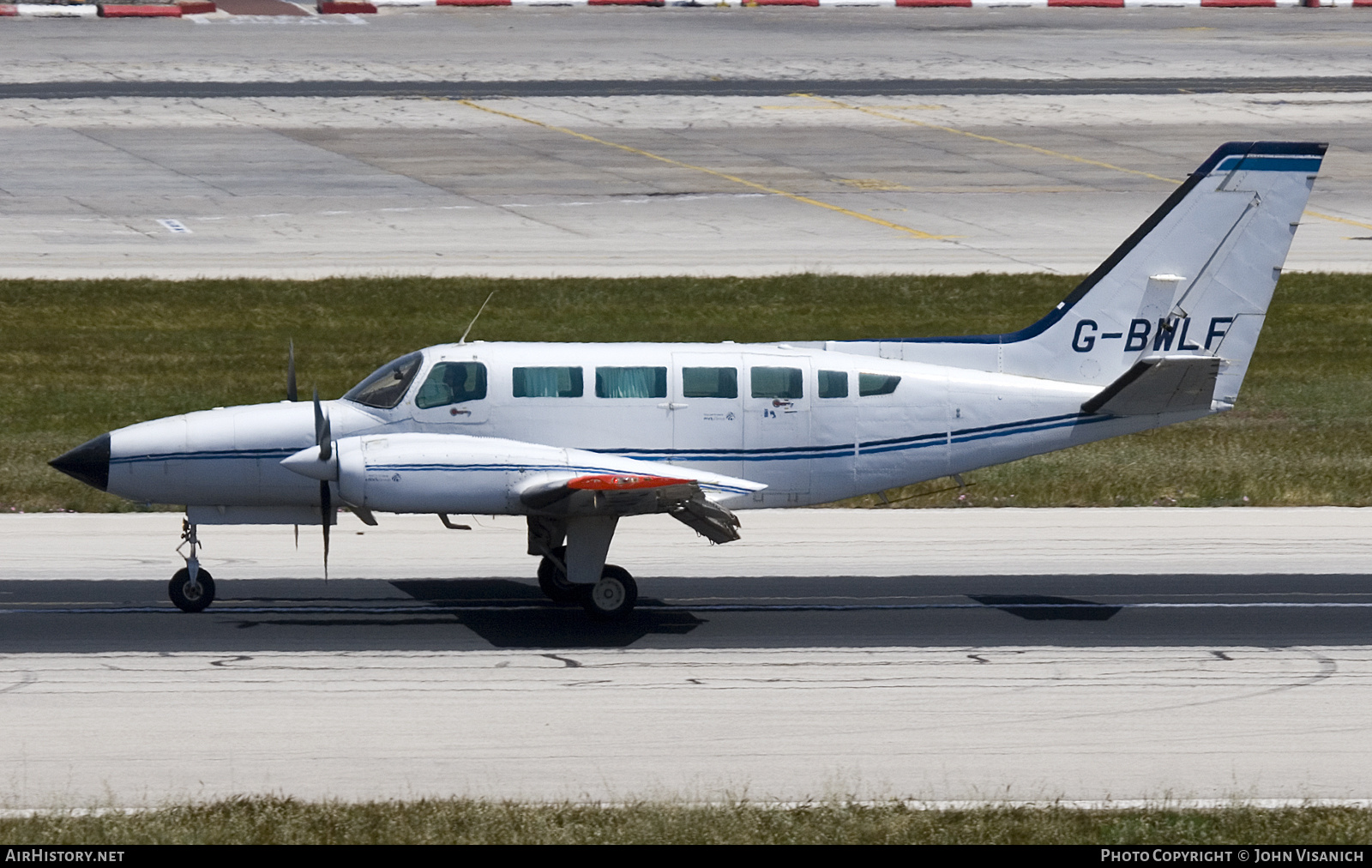 Aircraft Photo of G-BWLF | Cessna 404 Titan | AirHistory.net #790398
