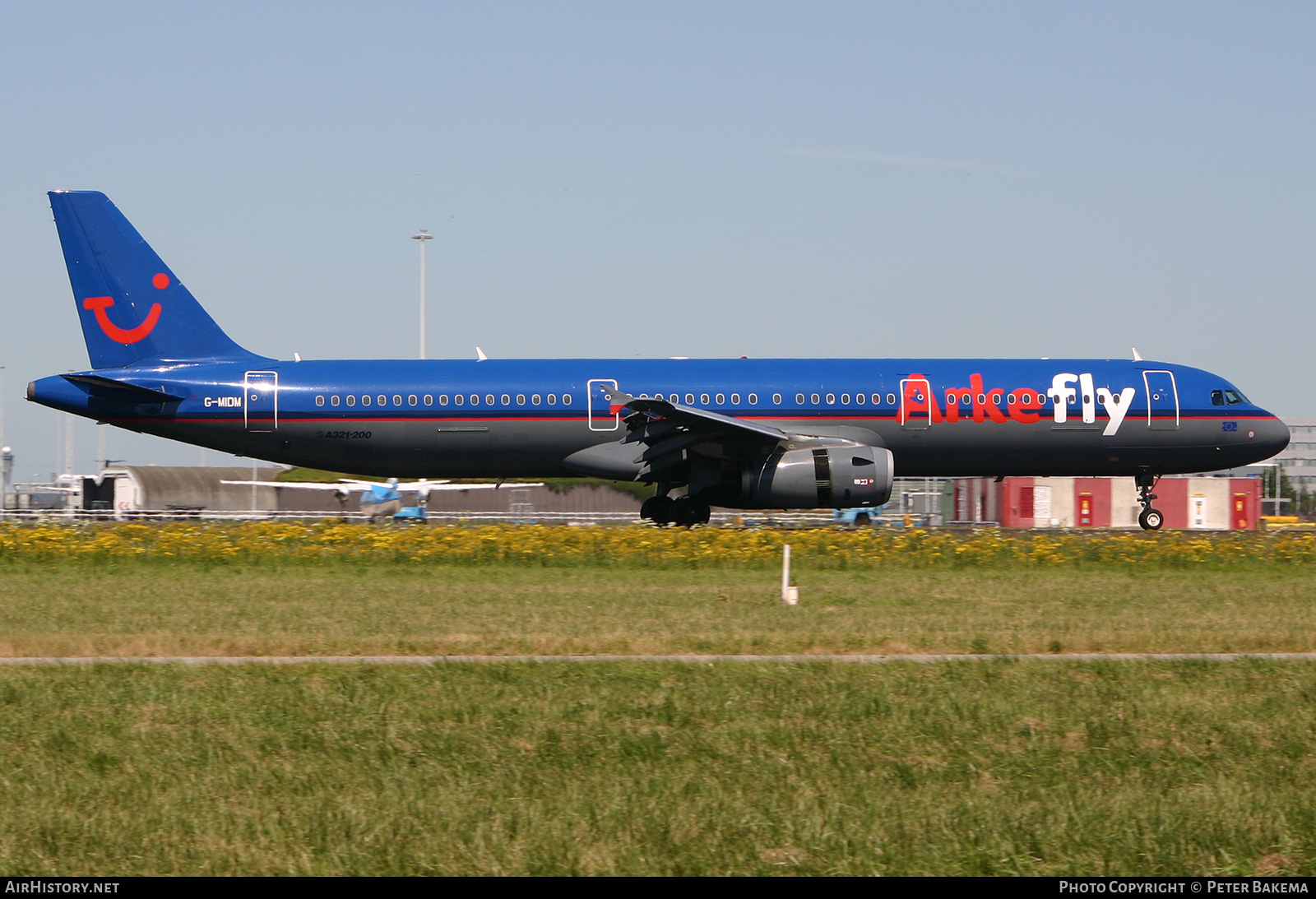 Aircraft Photo of G-MIDM | Airbus A321-231 | ArkeFly | AirHistory.net #790529