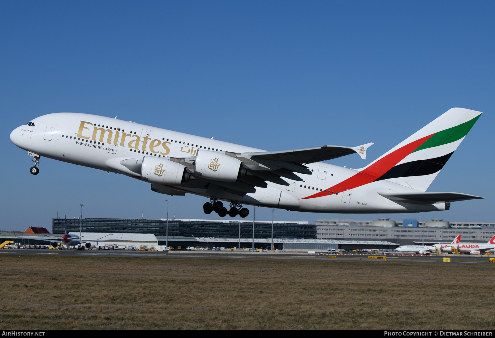 Aircraft Photo of A6-EEF | Airbus A380-861 | Emirates | AirHistory.net #790566