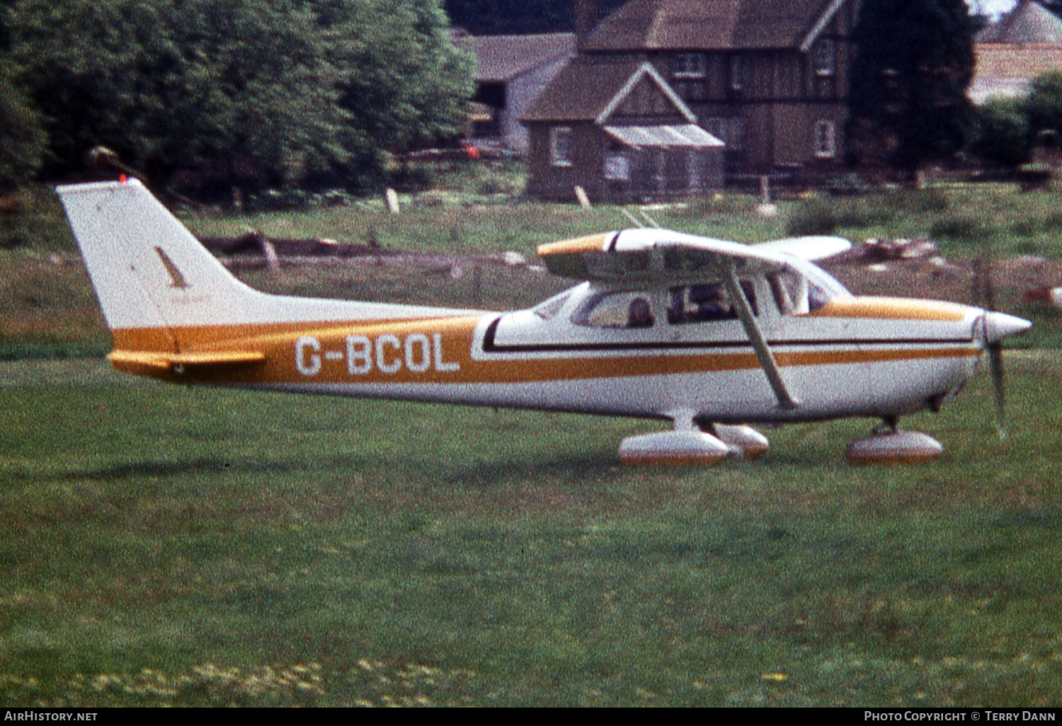 Aircraft Photo of G-BCOL | Reims F172M Skyhawk | AirHistory.net #790638