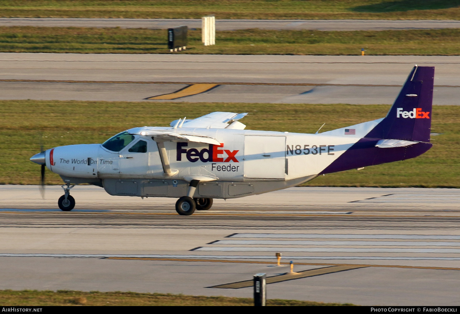 Aircraft Photo of N853FE | Cessna 208B Super Cargomaster | FedEx Feeder | AirHistory.net #790682