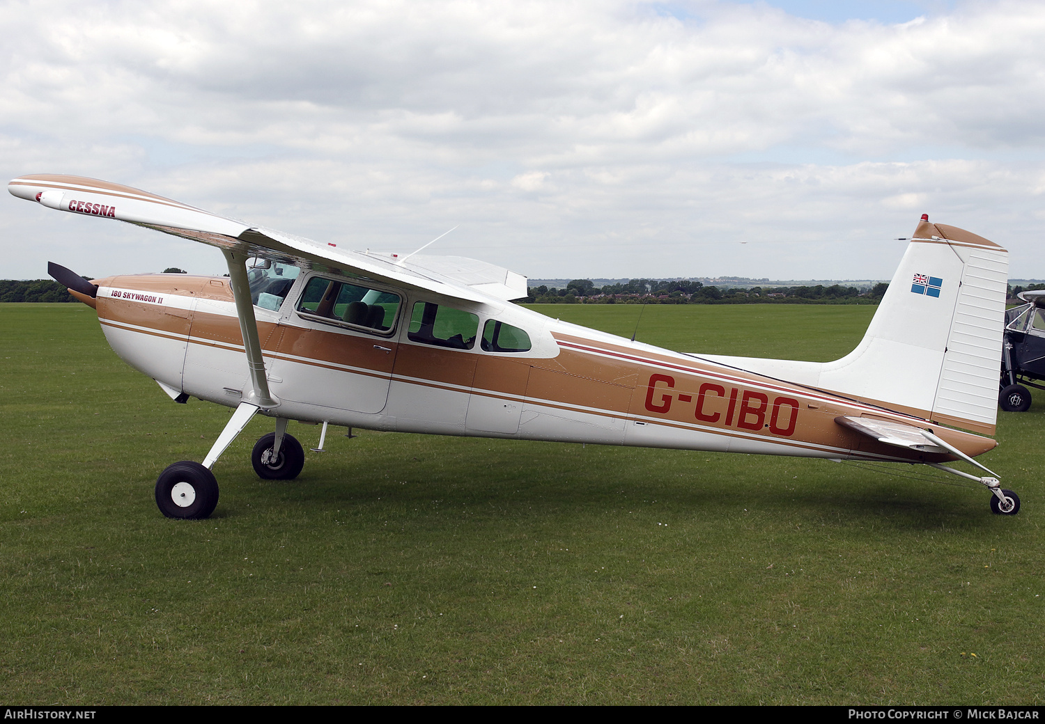 Aircraft Photo of G-CIBO | Cessna 180K Skywagon 180 | AirHistory.net #790734