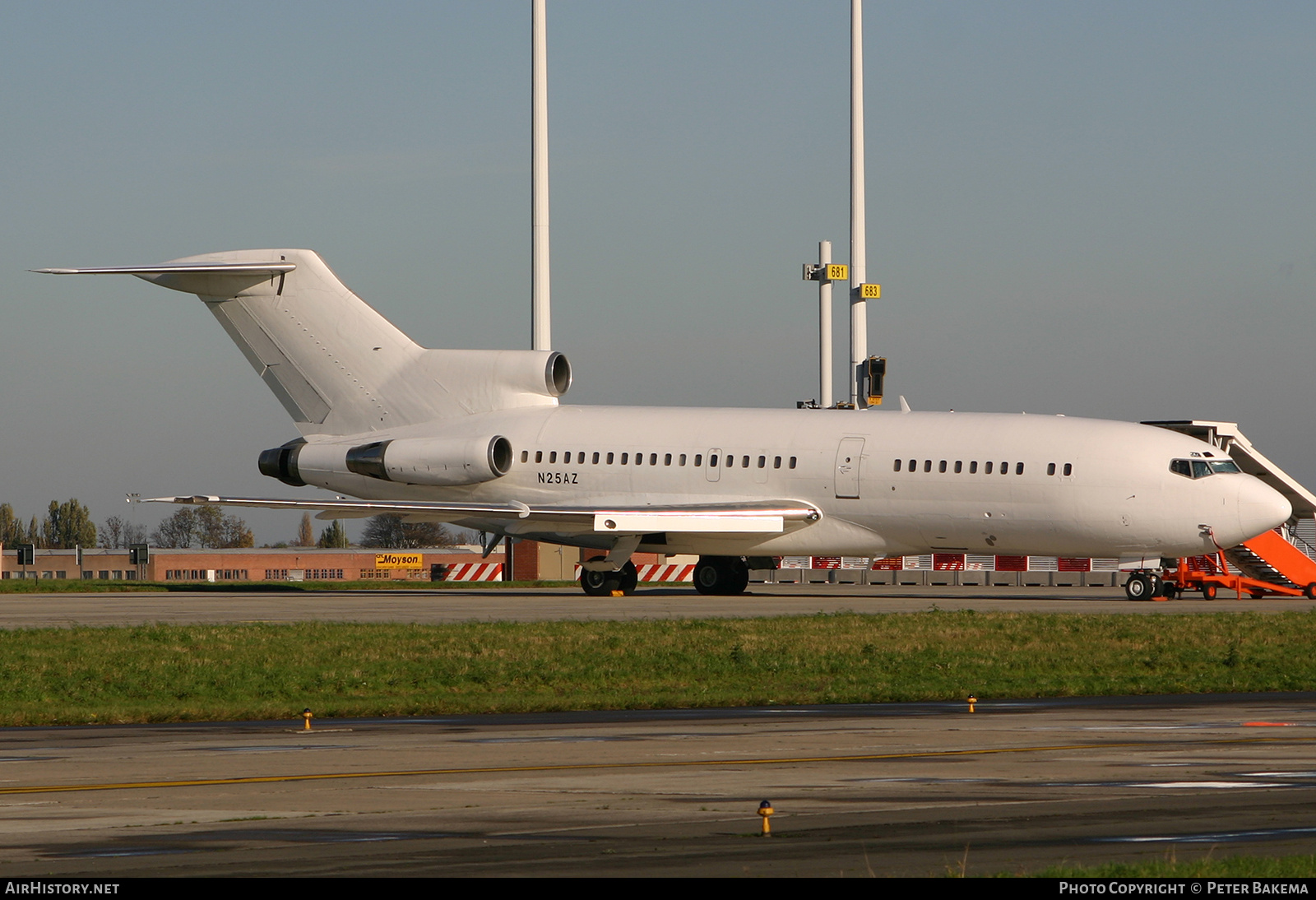 Aircraft Photo of N25AZ | Boeing 727-30 | AirHistory.net #790759