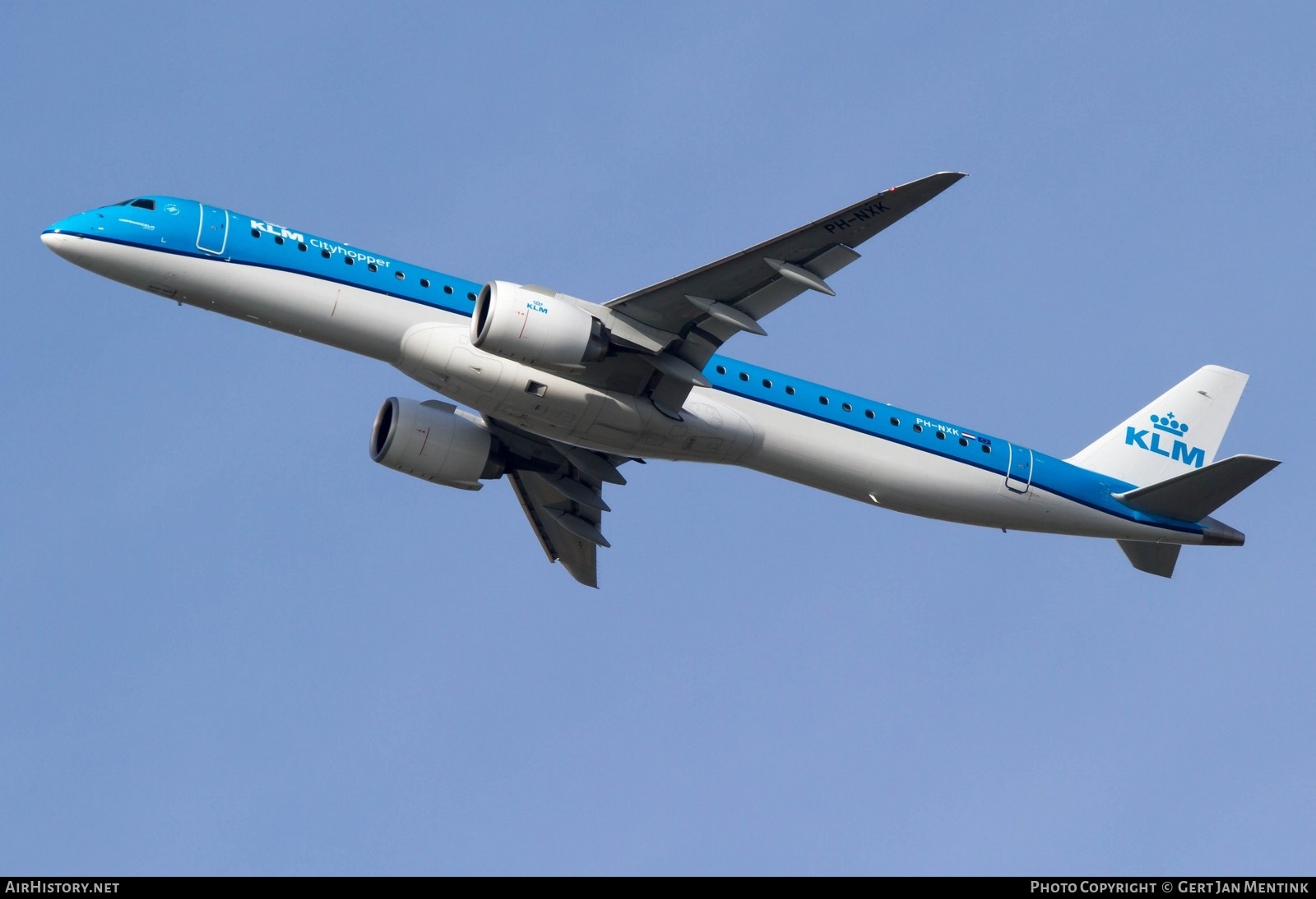 Aircraft Photo of PH-NXK | Embraer 195-E2 (ERJ-190-400) | KLM Cityhopper | AirHistory.net #790883