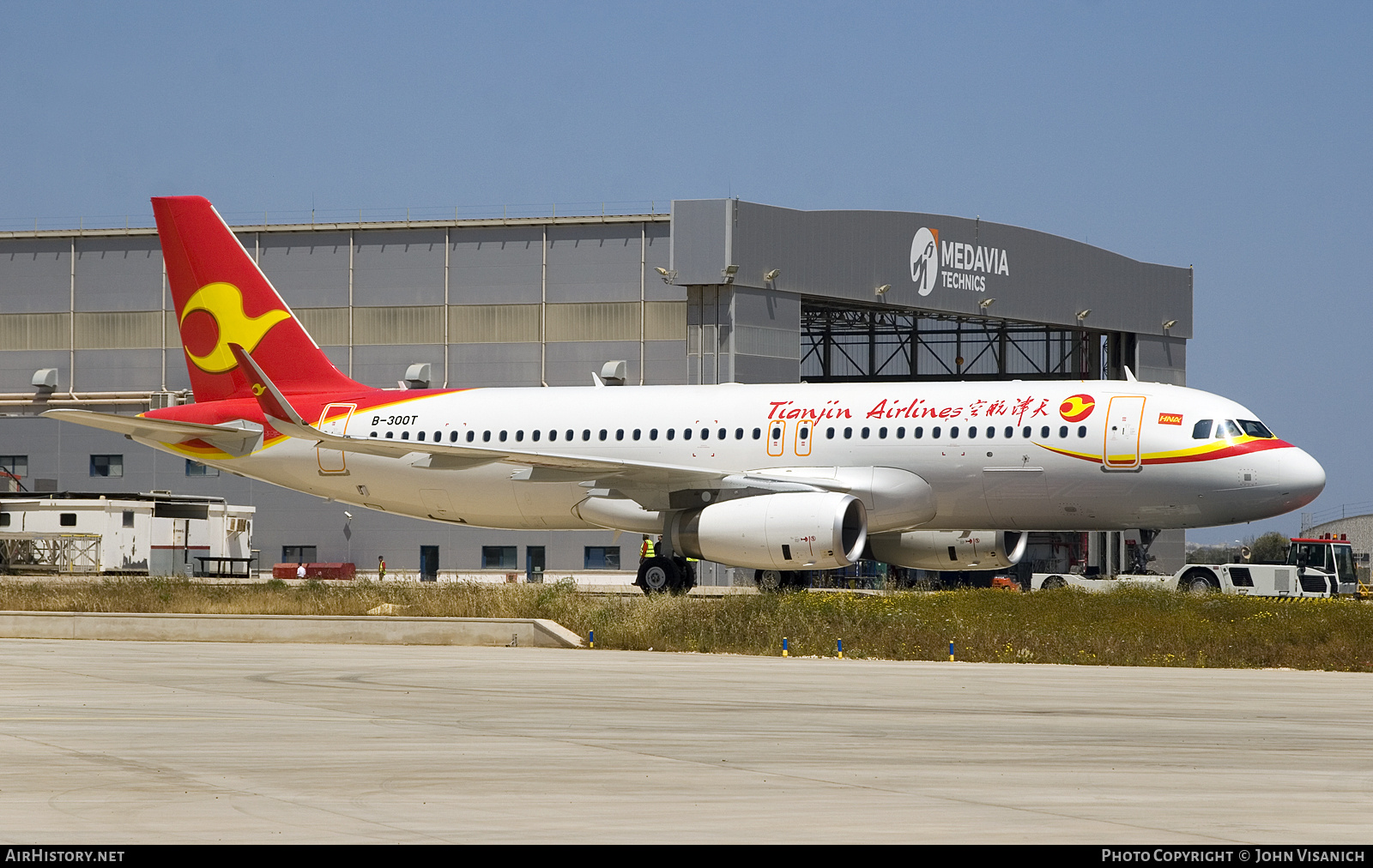 Aircraft Photo of B-300T | Airbus A320-232 | Tianjin Airlines | AirHistory.net #790986