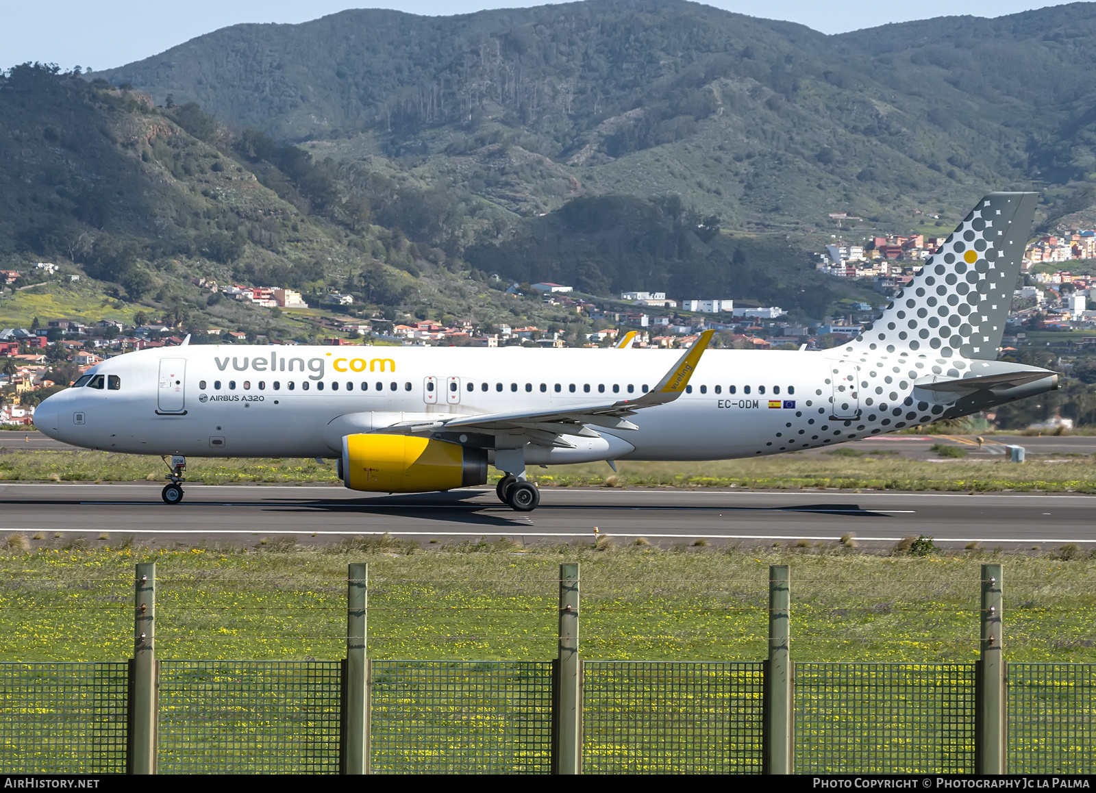 Aircraft Photo of EC-ODM | Airbus A320-232 | Vueling Airlines | AirHistory.net #790999