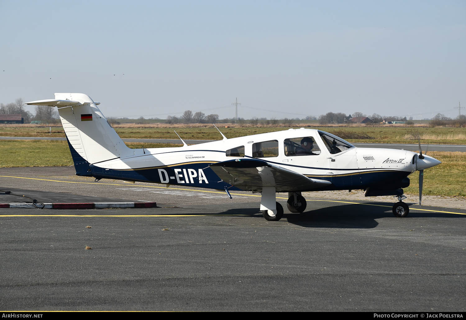 Aircraft Photo of D-EIPA | Piper PA-28RT-201 Cherokee Arrow IV | AirHistory.net #791012