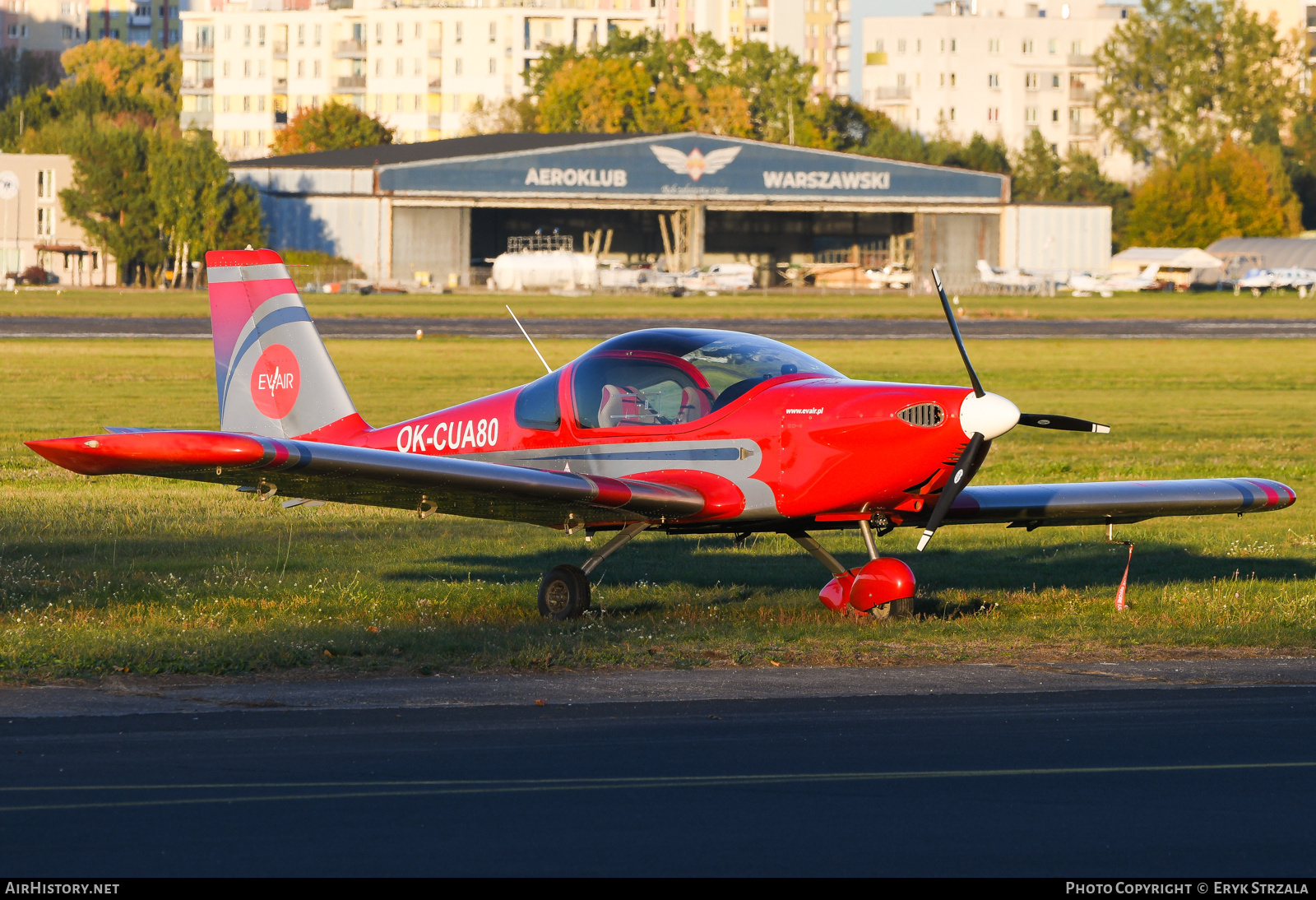 Aircraft Photo of OK-CUA 80 | TomarkAero Viper SD4 | EVAir Organizacja Szkolenia Lotniczego | AirHistory.net #791085