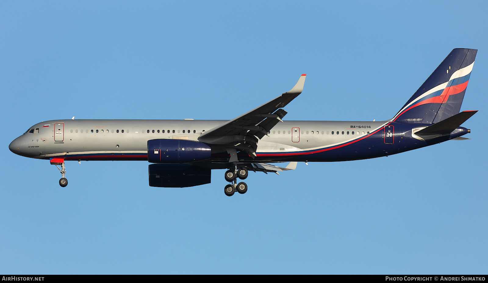 Aircraft Photo of RA-64014 | Tupolev Tu-204-100 | Red Wings | AirHistory.net #791088