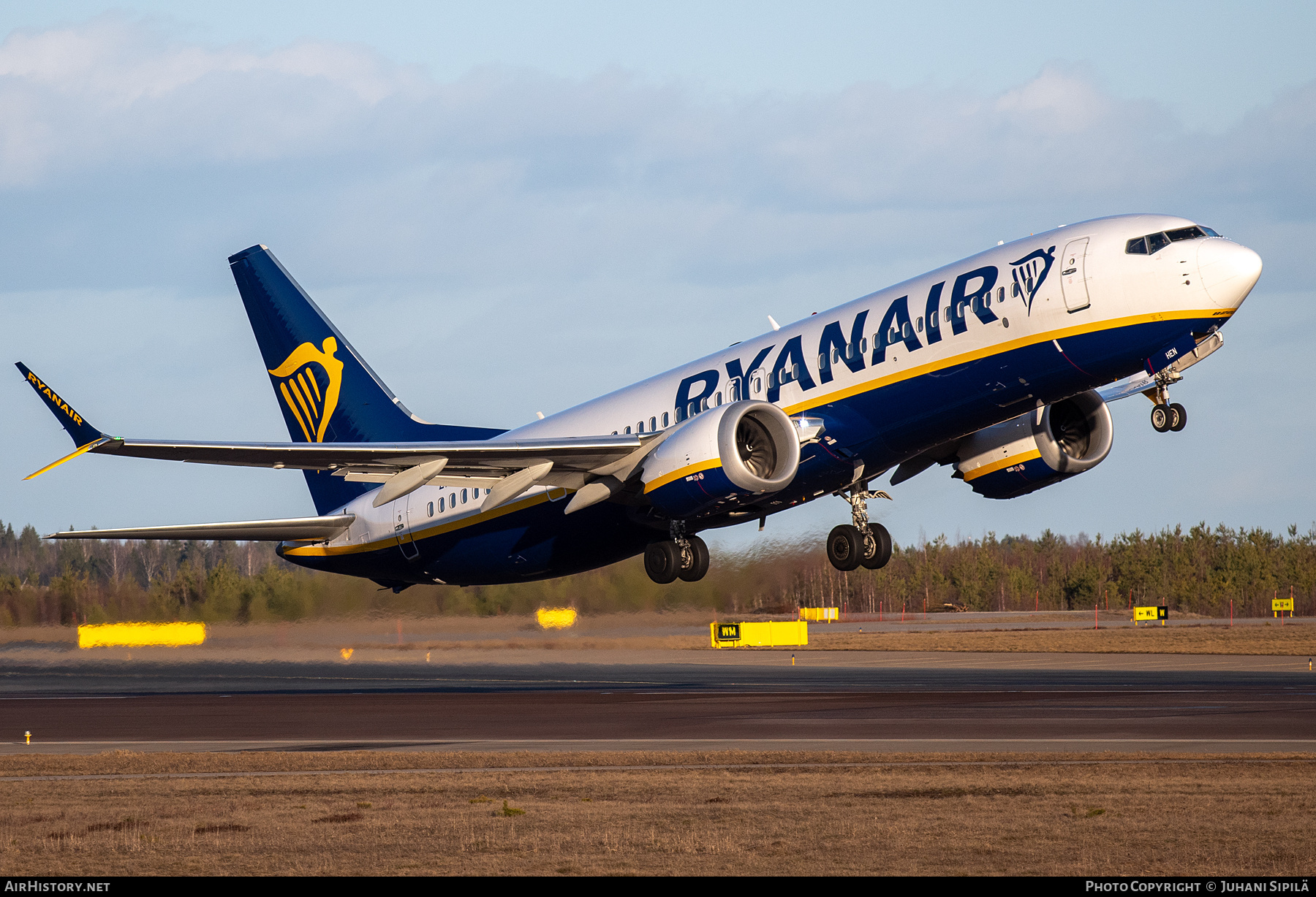 Aircraft Photo of EI-HEN | Boeing 737-8200 Max 200 | Ryanair | AirHistory.net #791092