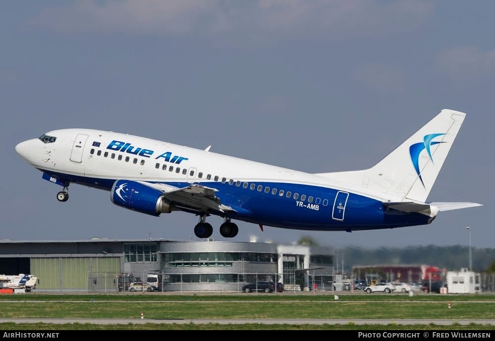 Aircraft Photo of YR-AMB | Boeing 737-530 | Blue Air | AirHistory.net #791239