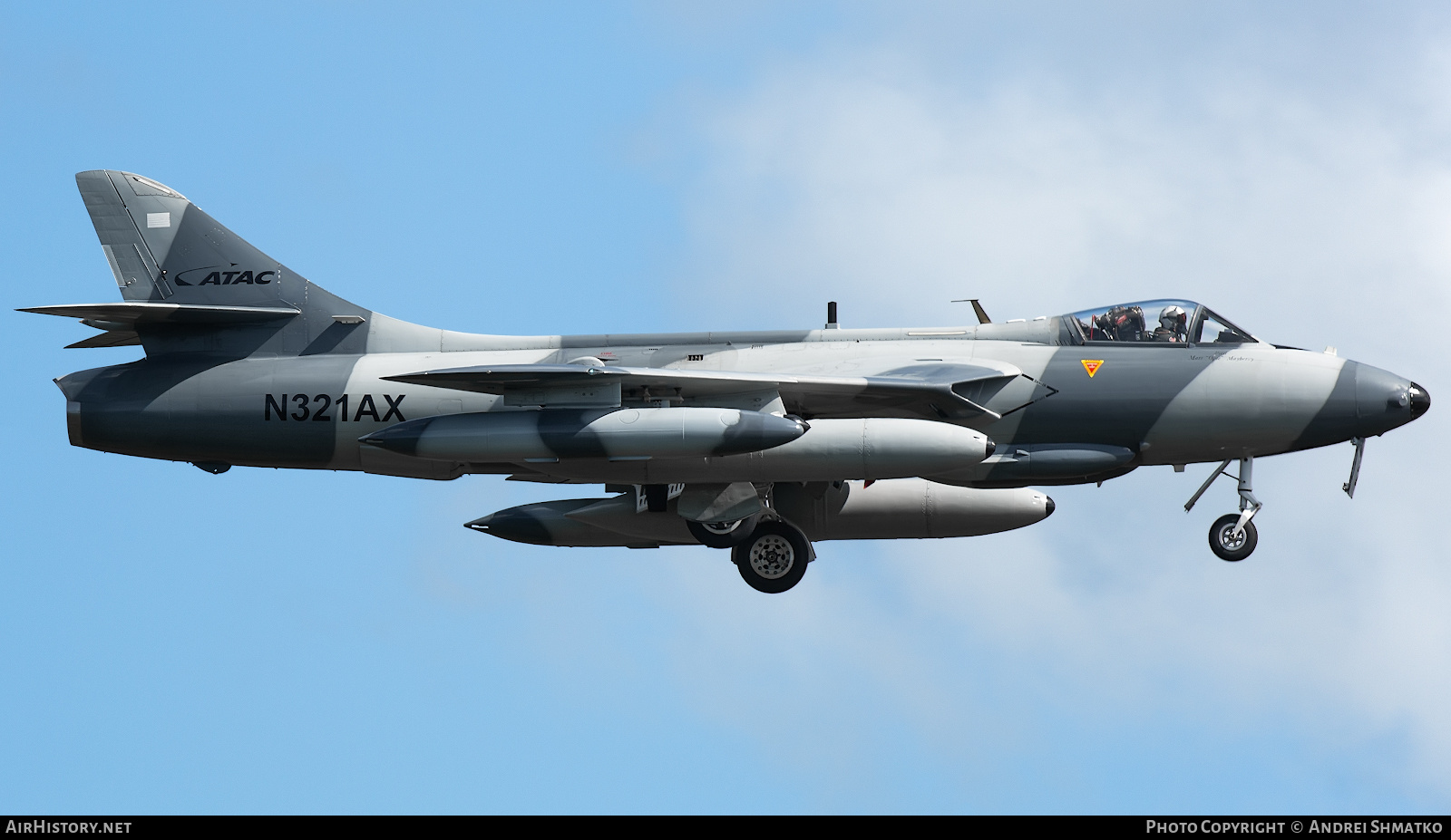 Aircraft Photo of N321AX | Hawker Hunter F58 | ATAC - Airborne Tactical Advantage Company | AirHistory.net #791354