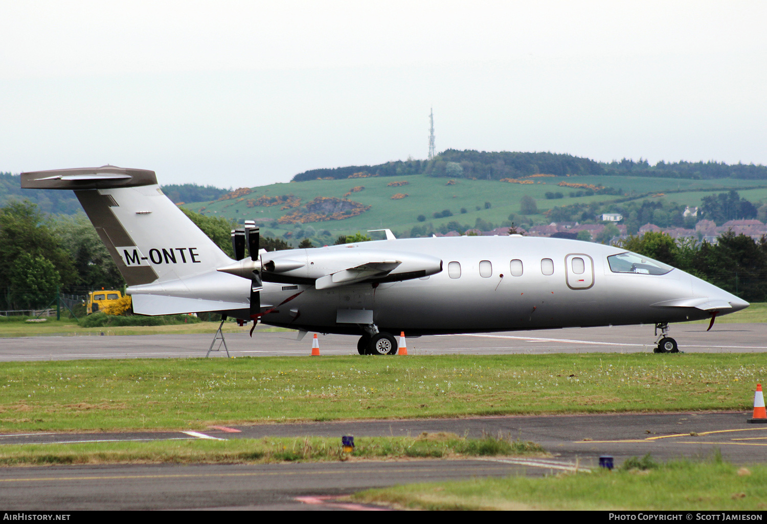 Aircraft Photo of M-ONTE | Piaggio P-180 Avanti II | AirHistory.net #791493