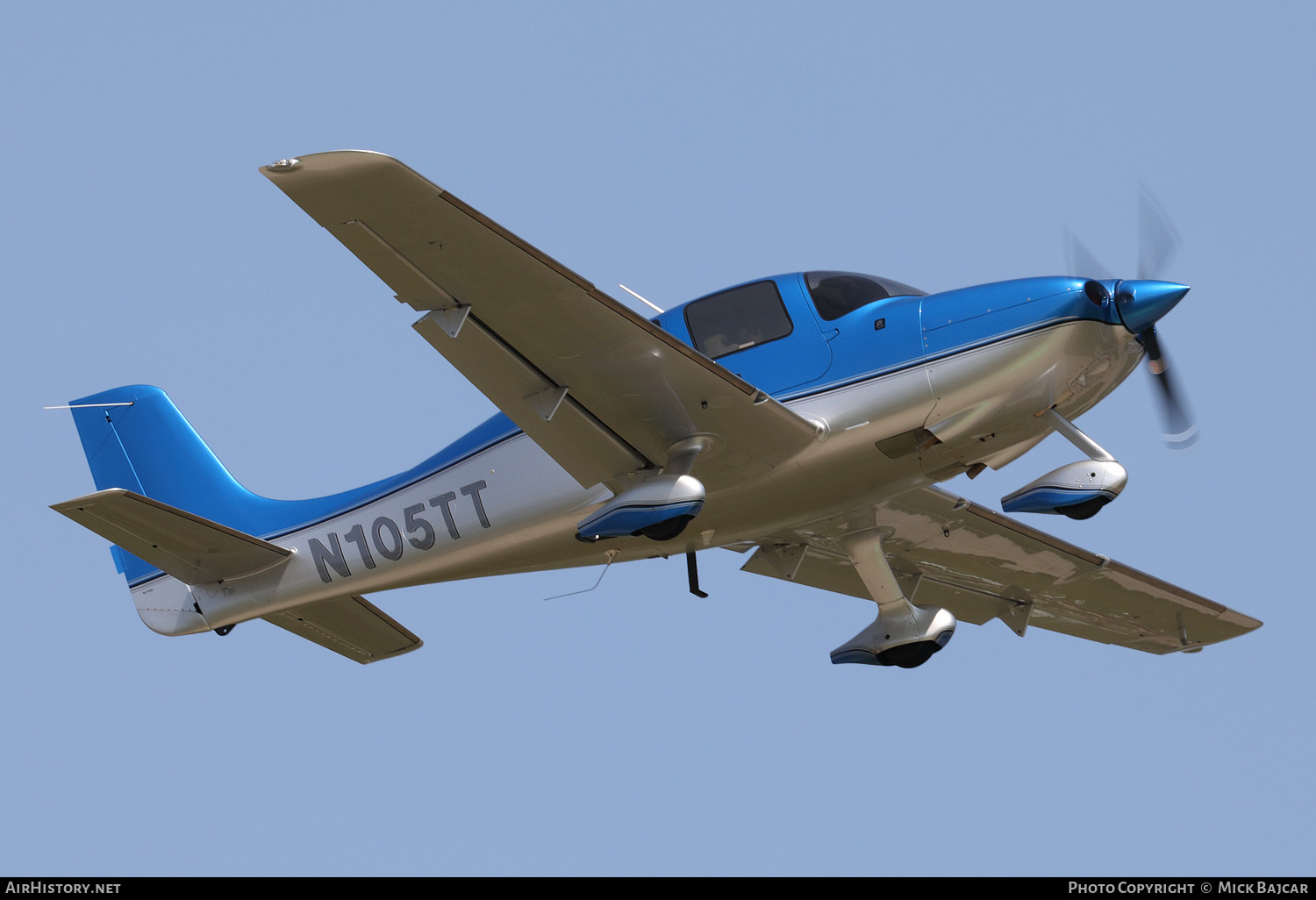 Aircraft Photo of N105TT | Cirrus SR-22 G2-GTS | AirHistory.net #791553