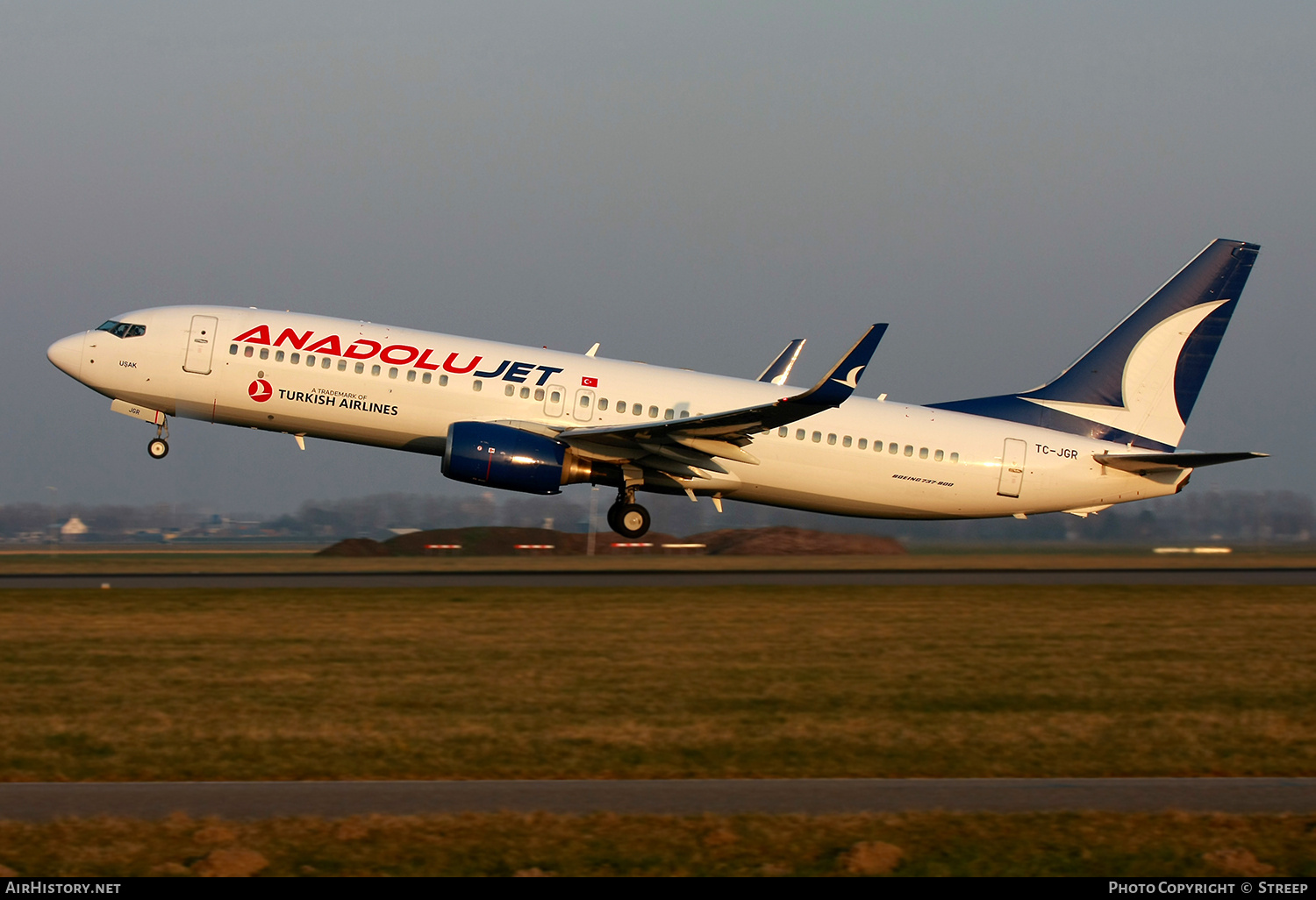Aircraft Photo of TC-JGR | Boeing 737-8F2 | AnadoluJet | AirHistory.net #791688