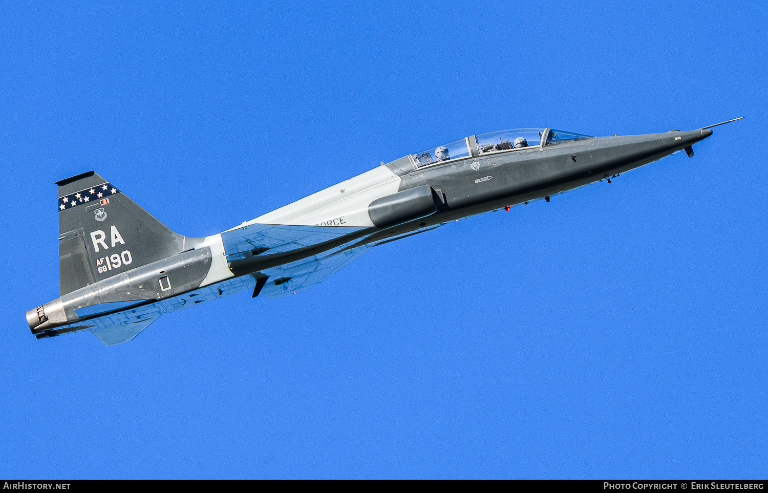Aircraft Photo of 68-8190 / AF68-190 | Northrop T-38C Talon | USA - Air Force | AirHistory.net #791729