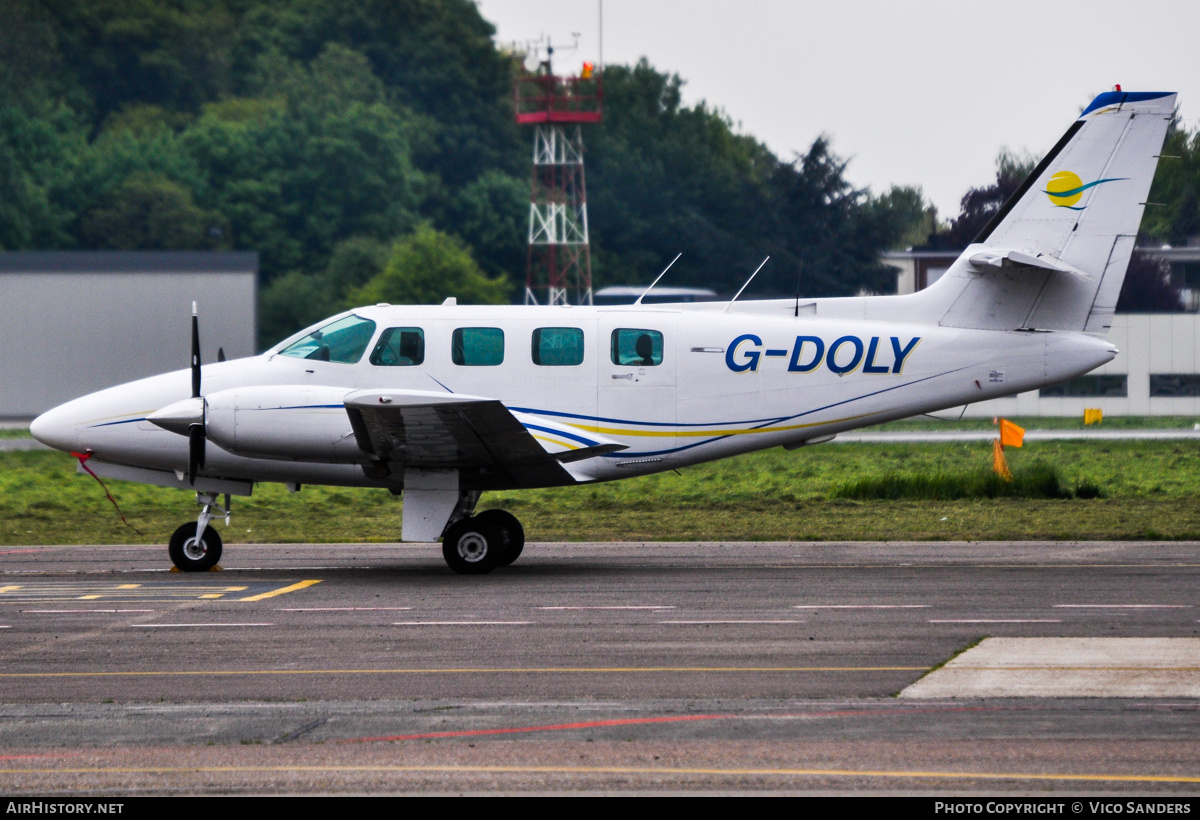 Aircraft Photo of G-DOLY | Cessna T303 Crusader | AirHistory.net #791742