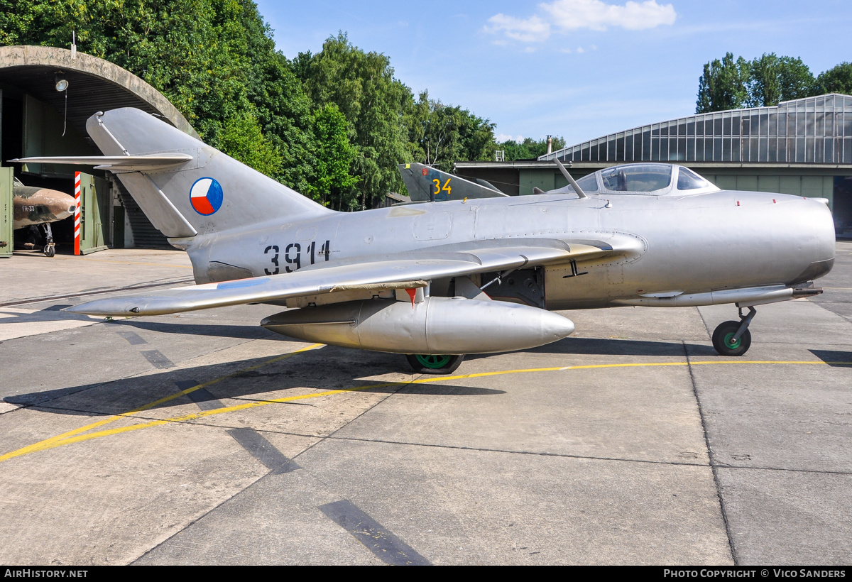 Aircraft Photo of 3911 | Mikoyan-Gurevich MiG-15bis | Czechoslovakia - Air Force | AirHistory.net #791794
