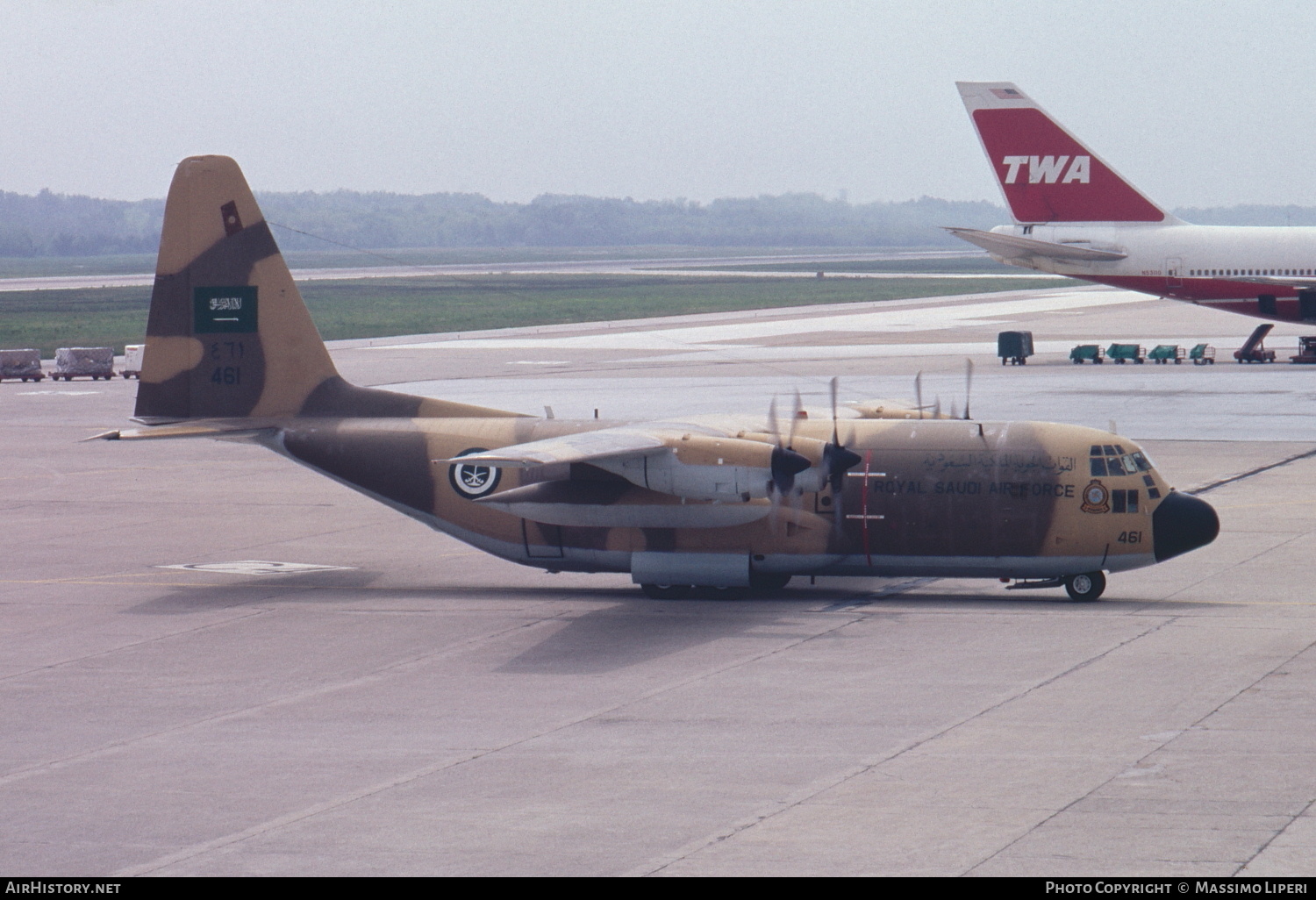 Aircraft Photo of 461 / ٤٦١ | Lockheed C-130H Hercules | Saudi Arabia - Air Force | AirHistory.net #791816