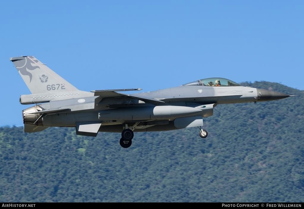 Aircraft Photo of 6672 | General Dynamics F-16A Fighting Falcon | Taiwan - Air Force | AirHistory.net #791819