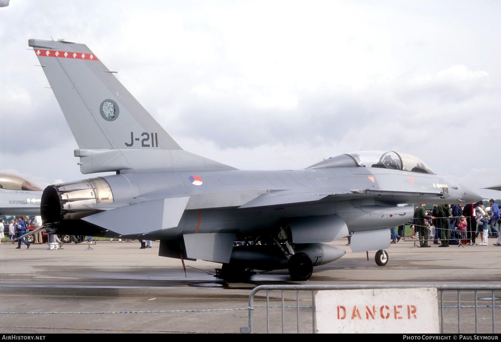 Aircraft Photo of J-211 | General Dynamics F-16B Fighting Falcon | Netherlands - Air Force | AirHistory.net #791918