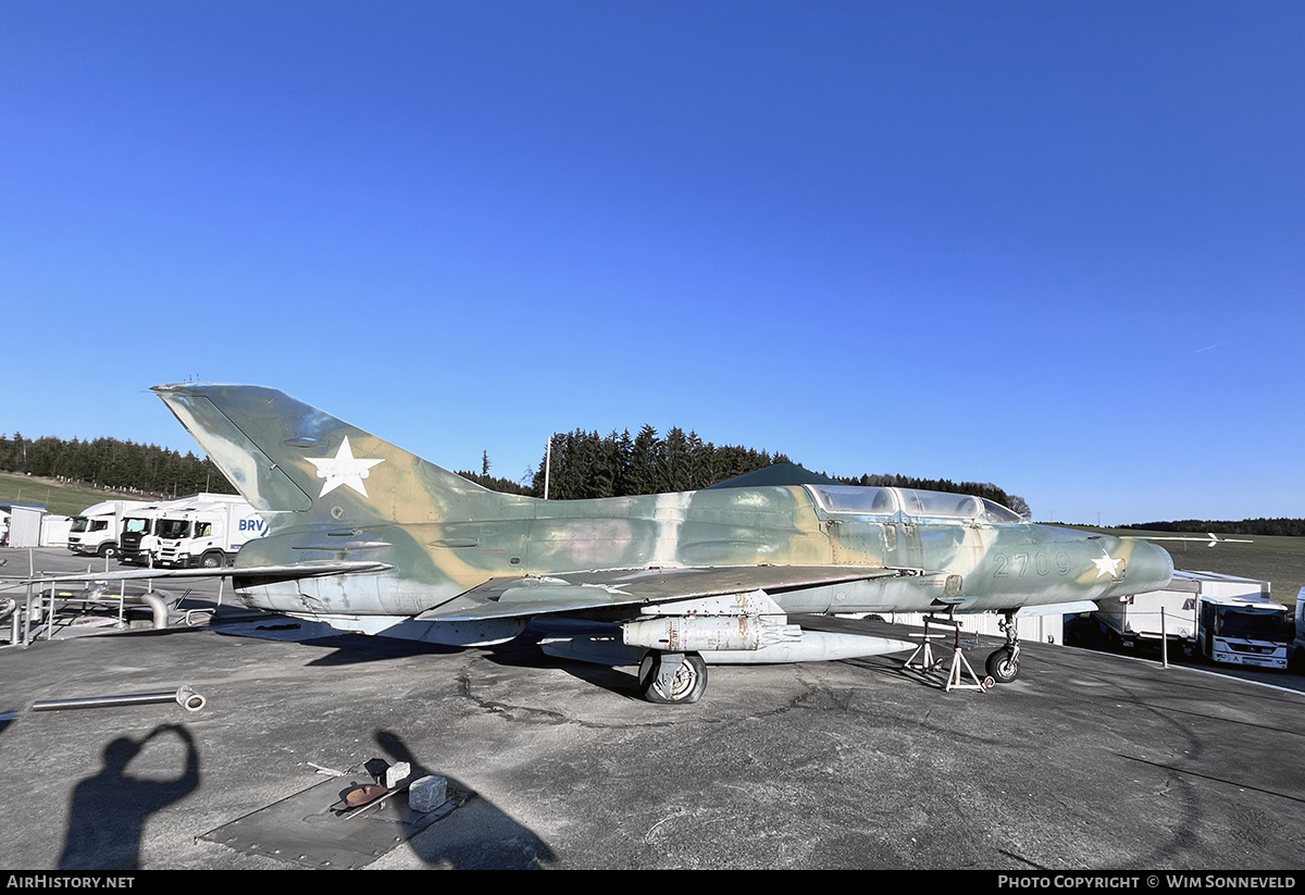 Aircraft Photo of 2709 | Mikoyan-Gurevich MiG-21U-400 | Soviet Union - Air Force | AirHistory.net #791964