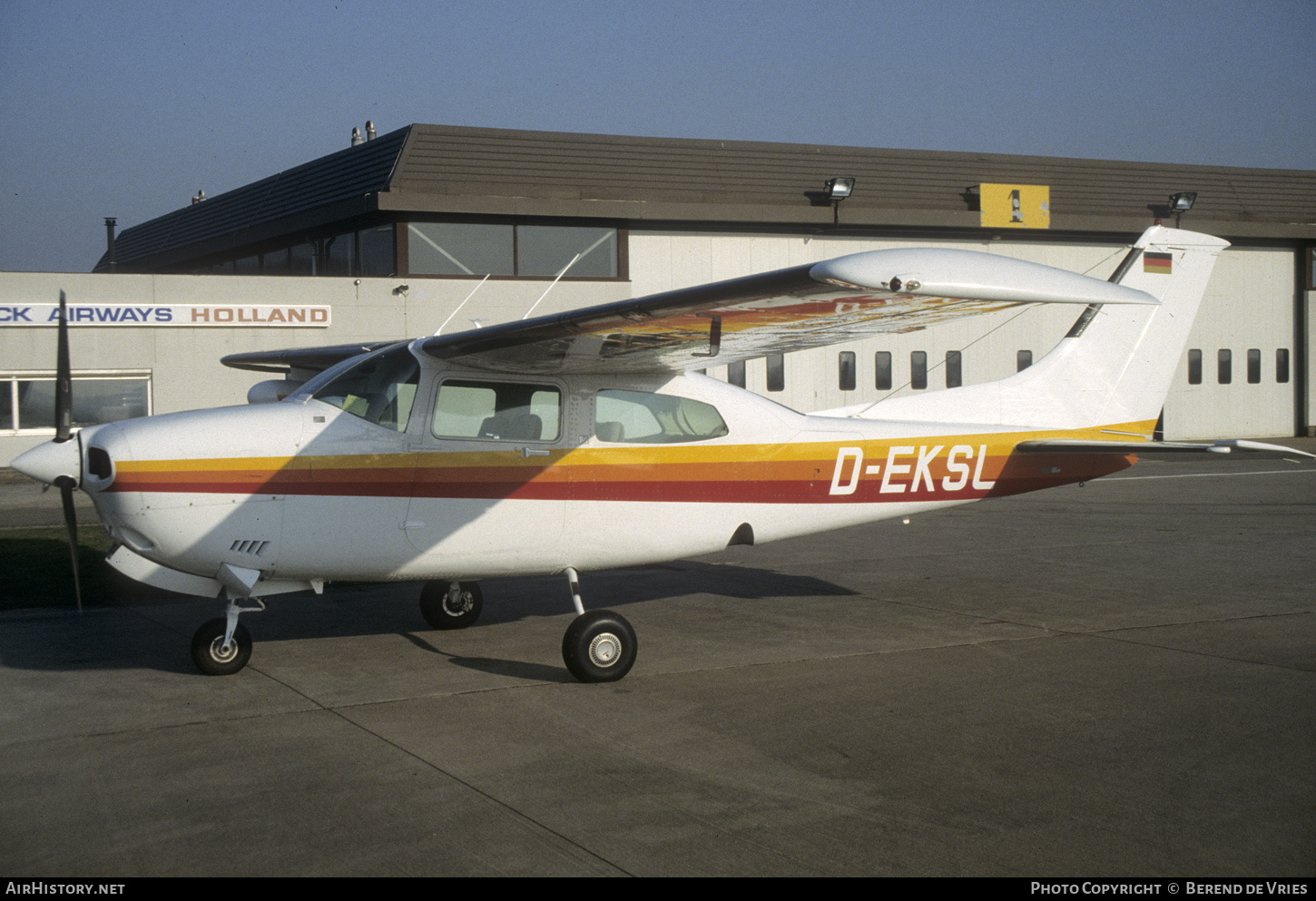 Aircraft Photo of D-EKSL | Cessna T210N Turbo Centurion II | AirHistory.net #792018