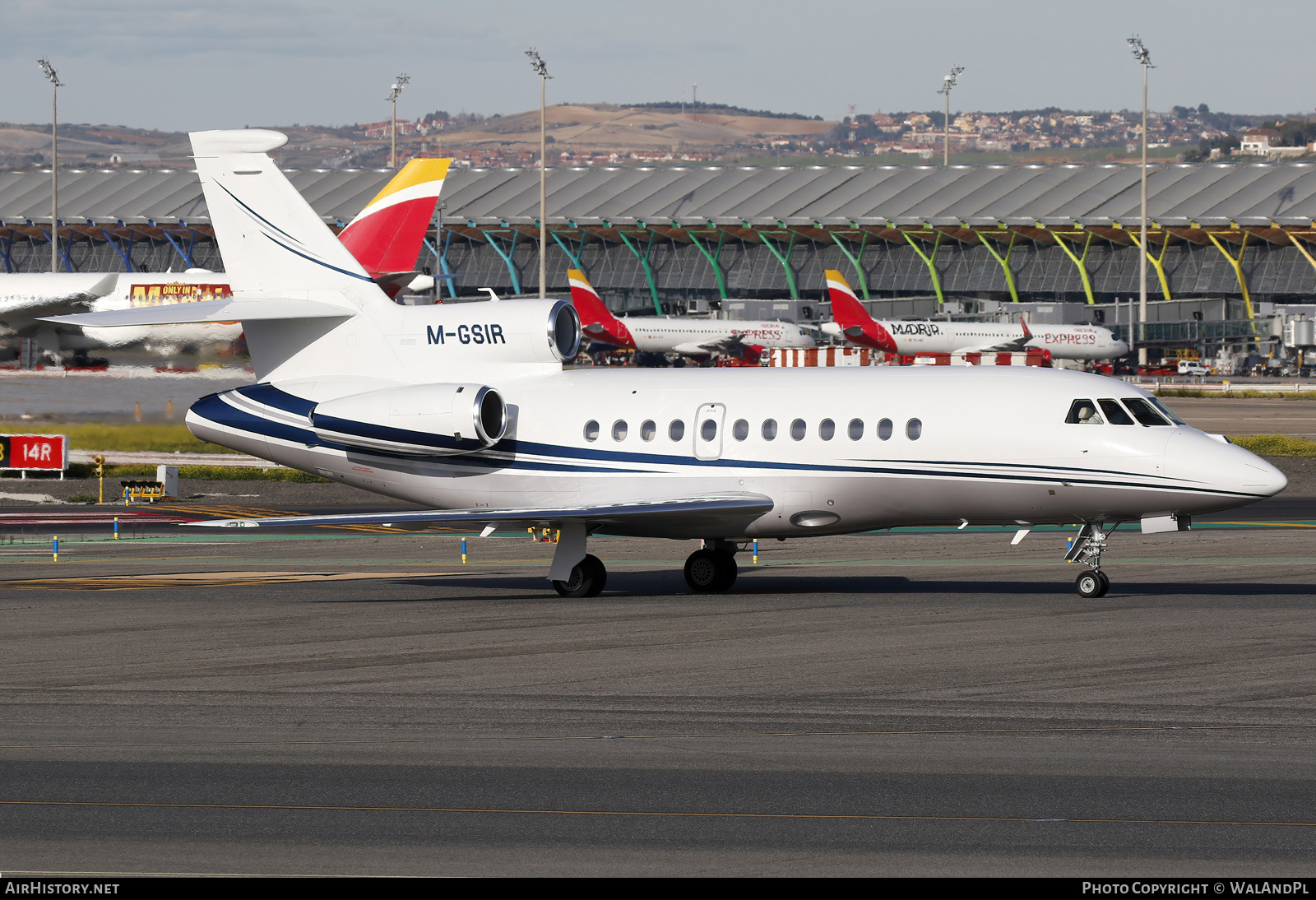 Aircraft Photo of M-GSIR | Dassault Falcon 900DX | AirHistory.net #792106