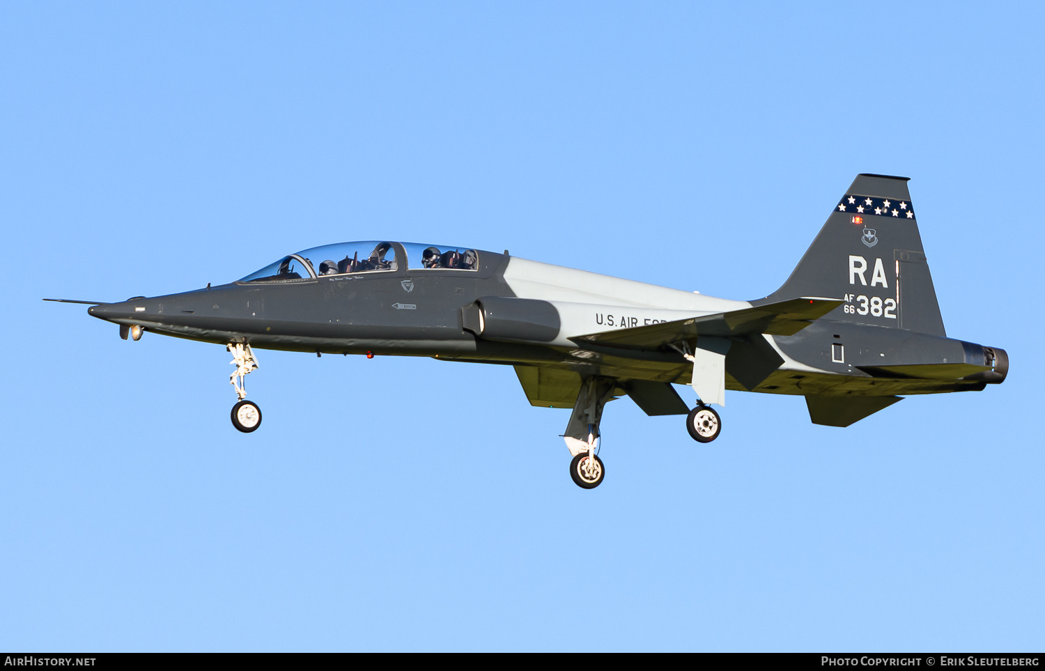 Aircraft Photo of 66-4382 / AF66-382 | Northrop T-38C Talon | USA - Air Force | AirHistory.net #792112