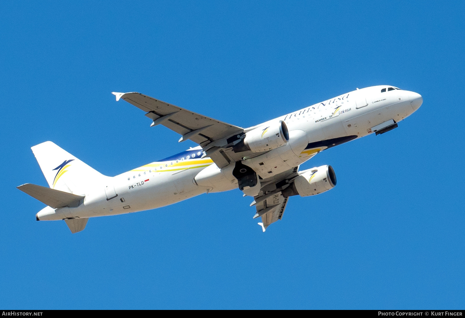 Aircraft Photo of PK-TLD | Airbus A320-214 | TransNusa Aviation | AirHistory.net #792131
