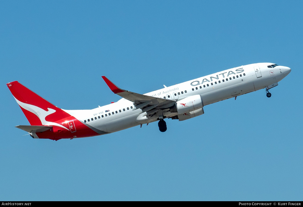 Aircraft Photo of VH-VXE | Boeing 737-838 | Qantas | AirHistory.net #792174