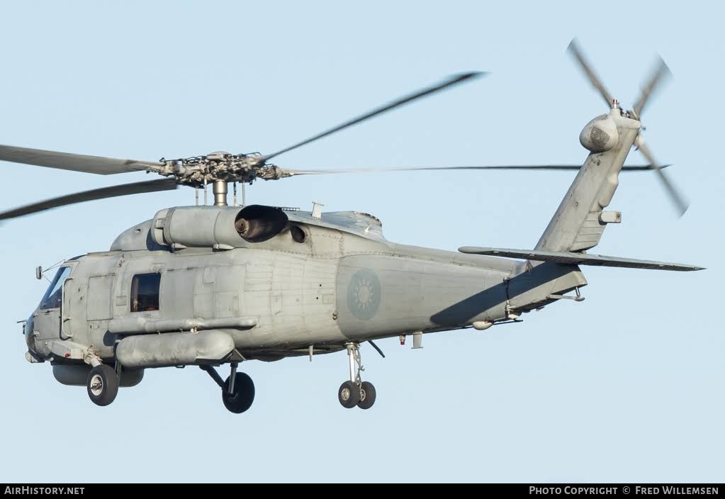 Aircraft Photo of 2323 | Sikorsky S-70C(M)-2 Thunderhawk | Taiwan - Navy | AirHistory.net #792205