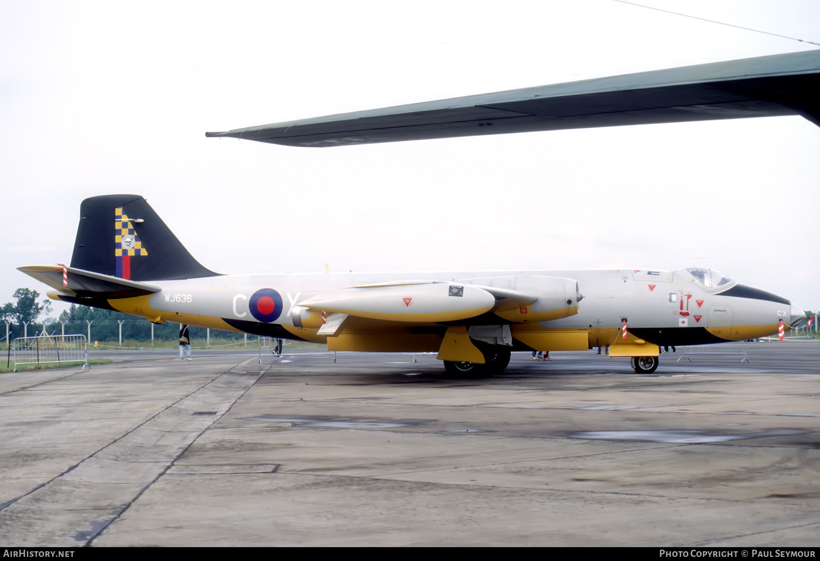 Aircraft Photo of WJ636 | English Electric Canberra TT18 | UK - Air Force | AirHistory.net #792250