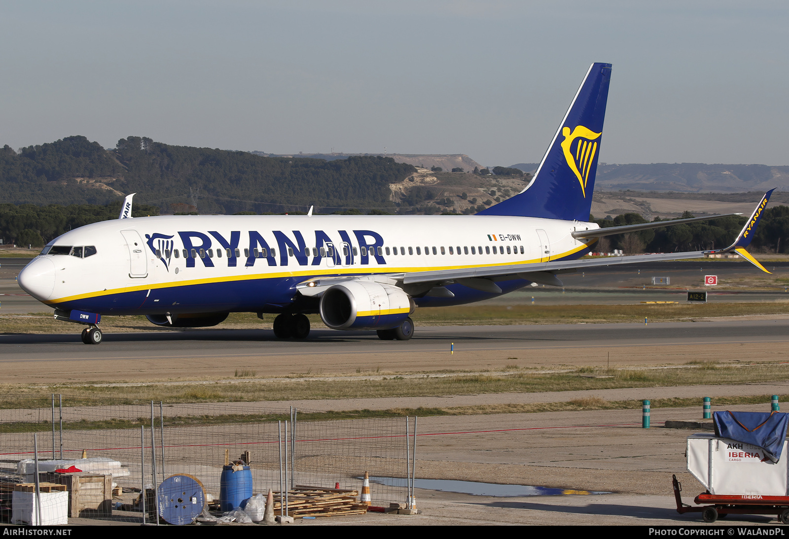 Aircraft Photo of EI-DWW | Boeing 737-8AS | Ryanair | AirHistory.net #792325