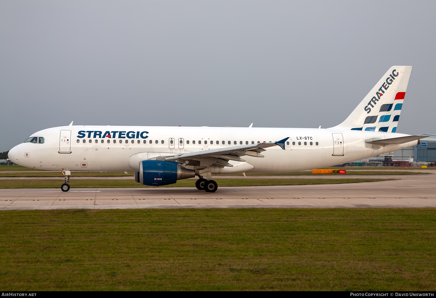 Aircraft Photo of LX-STC | Airbus A320-212 | Strategic Airlines | AirHistory.net #792360