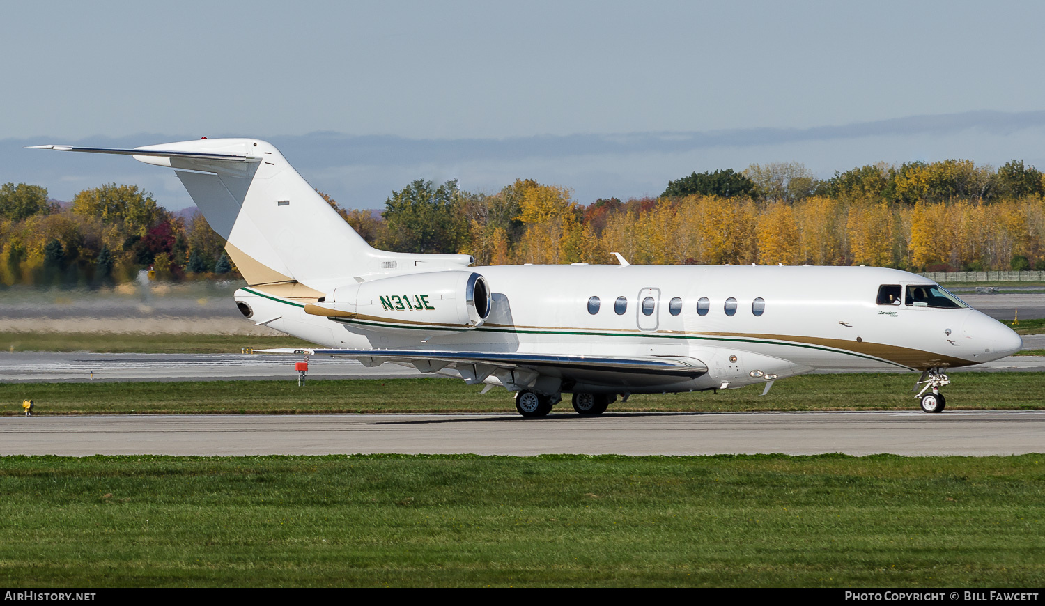 Aircraft Photo of N31JE | Hawker Beechcraft 4000 | AirHistory.net #792381