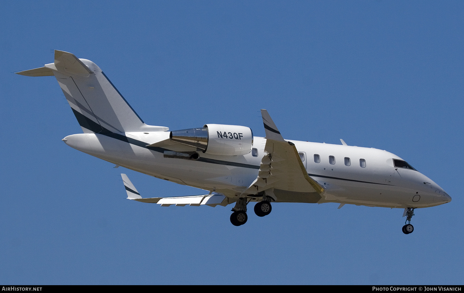Aircraft Photo of N43QF | Bombardier Challenger 605 (CL-600-2B16) | AirHistory.net #792385