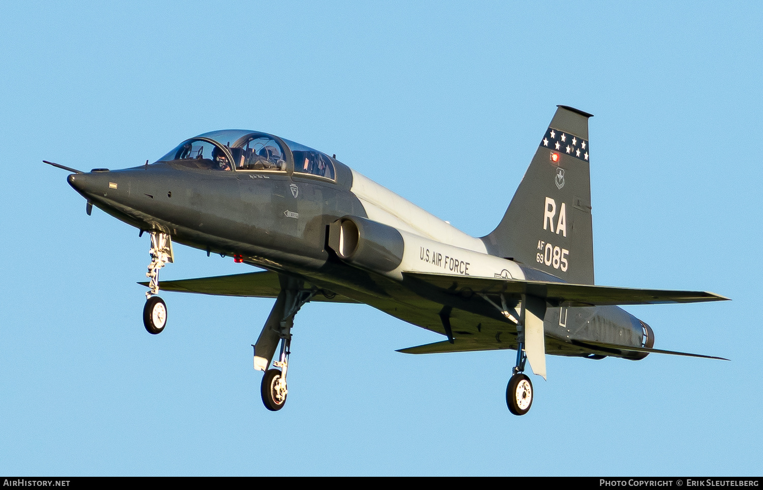 Aircraft Photo of 69-7085 / AF69-085 | Northrop T-38A Talon | USA - Air Force | AirHistory.net #792514