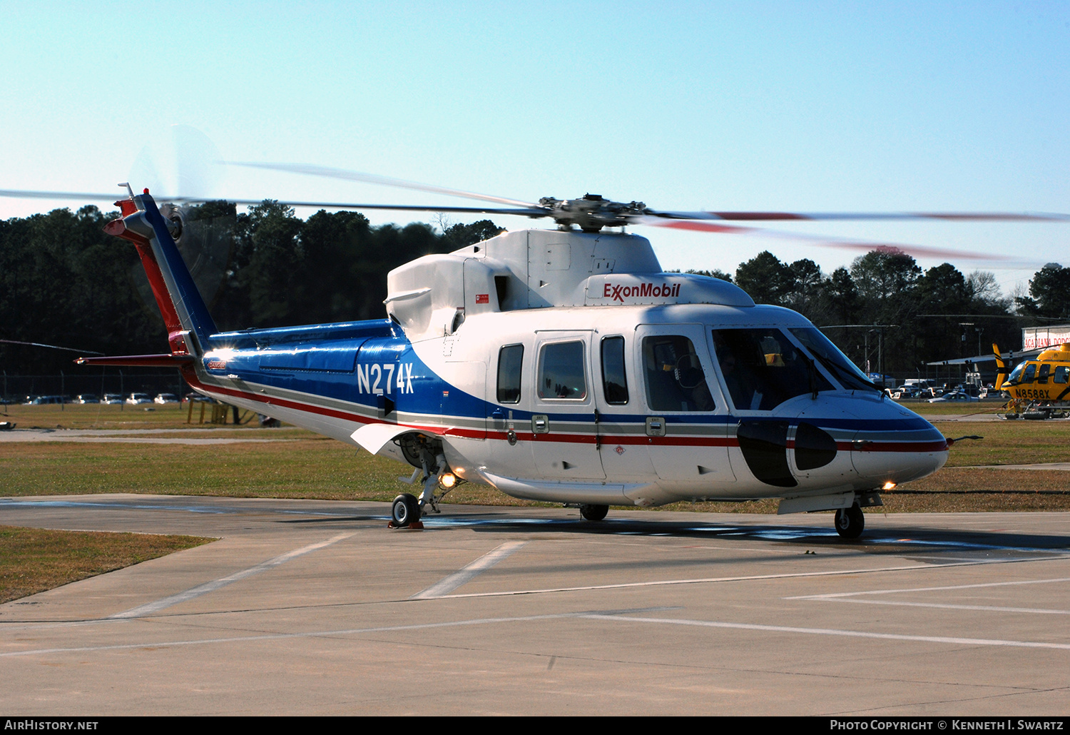 Aircraft Photo of N274X | Sikorsky S-76C | ExxonMobil | AirHistory.net #792527