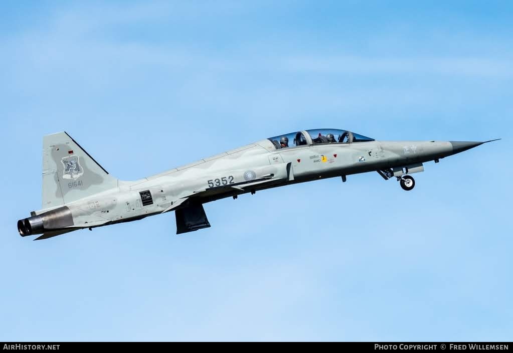 Aircraft Photo of 5352 / 61641 | Northrop F-5F Tiger II | Taiwan - Air Force | AirHistory.net #792593
