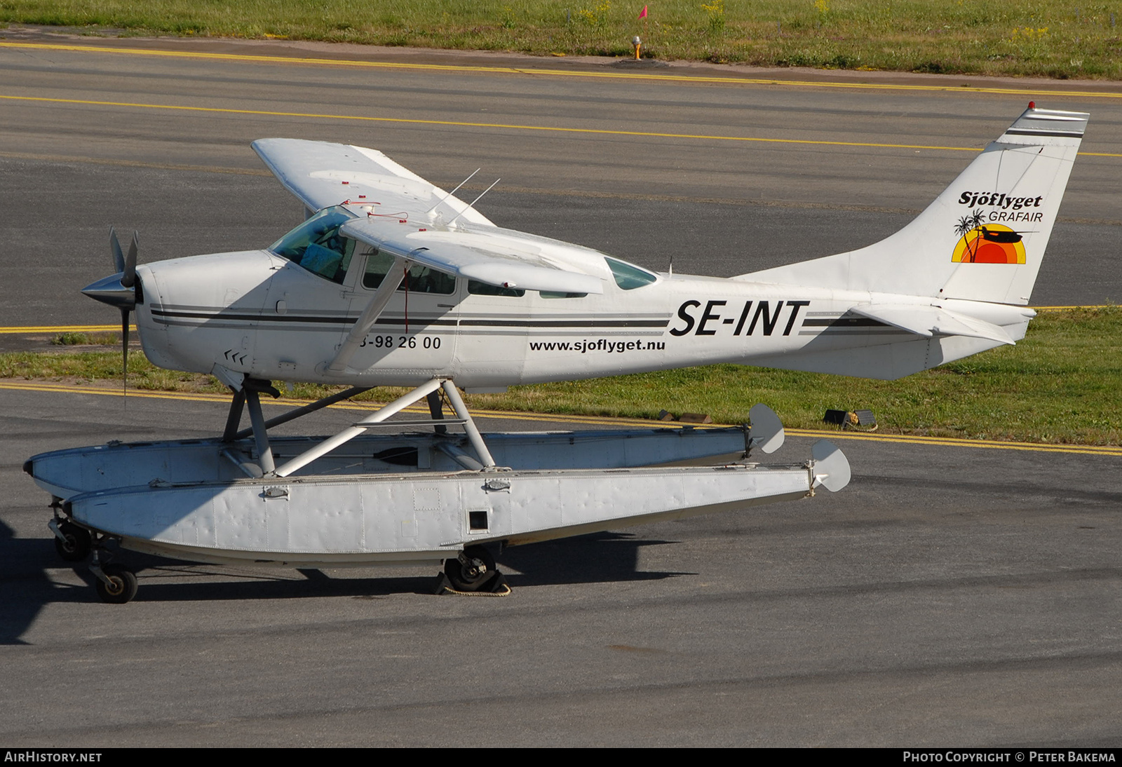 Aircraft Photo of SE-INT | Cessna U206D Super Skywagon | Grafair | AirHistory.net #792616