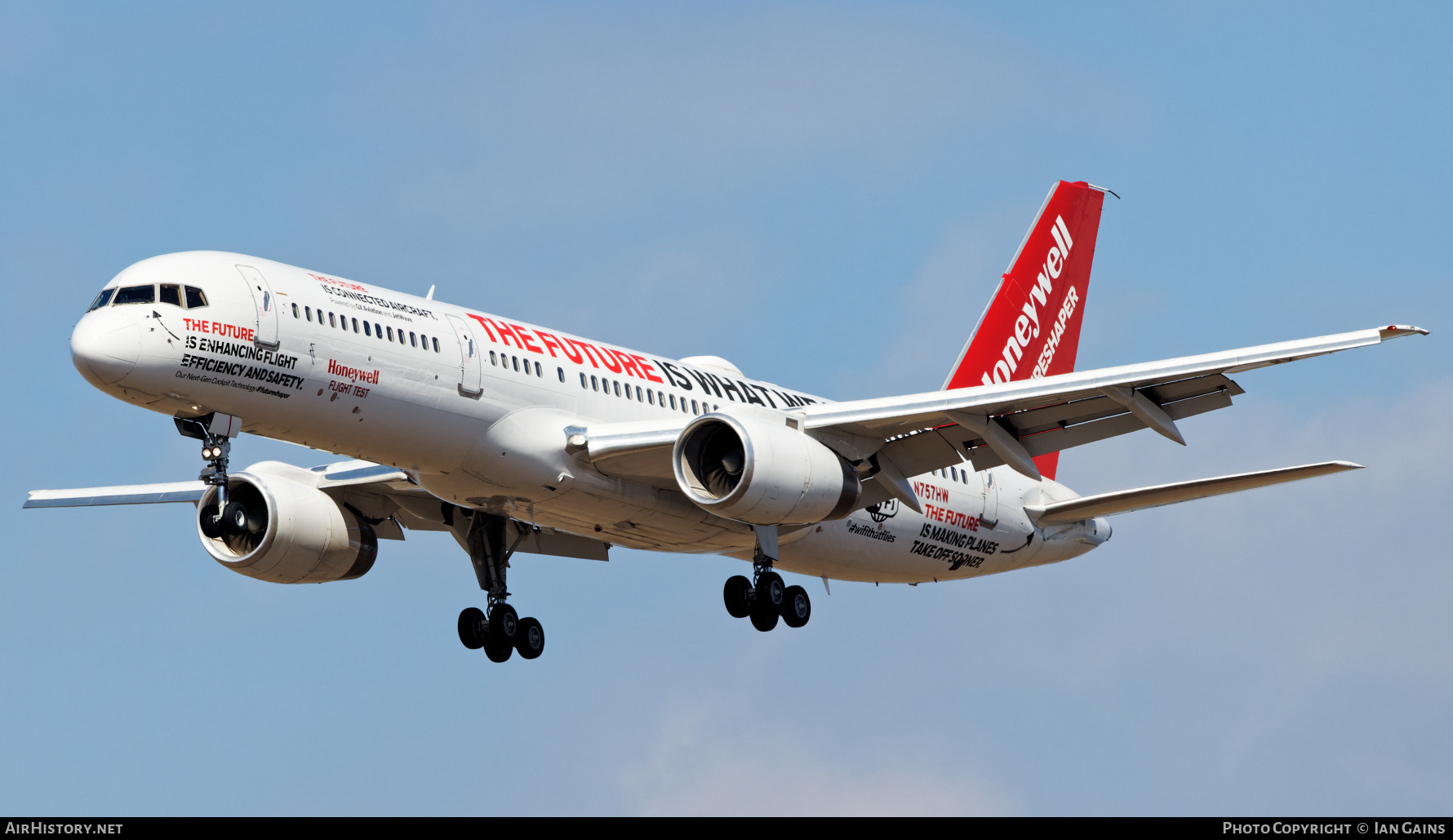 Aircraft Photo of N757HW | Boeing 757-225 | Honeywell Flight Test | AirHistory.net #792634